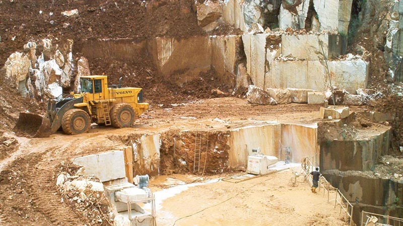 Cantera de Escala Media