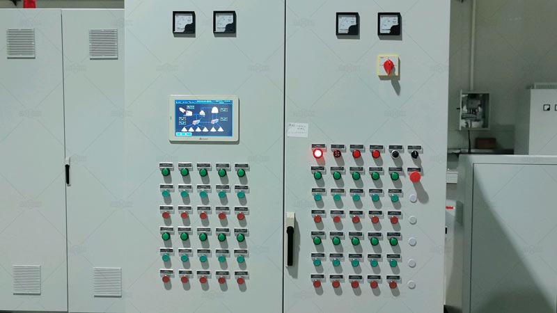 Sistema de control inteligente, equipado con un sistema de propulsión híbrido eléctrico, permite un funcionamiento eficiente en cualquier lugar.