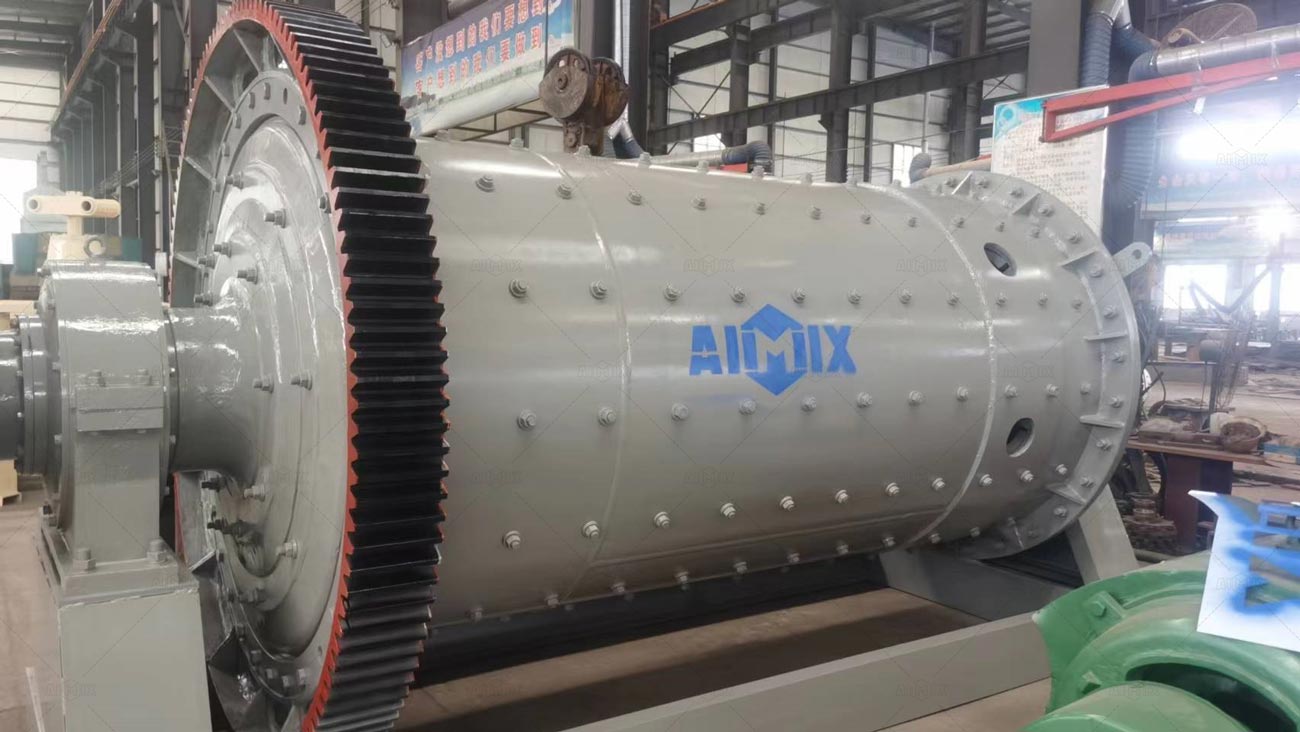 Molino de barras se utiliza en planta minera para molienda gruesa y preparación de arenas industriales